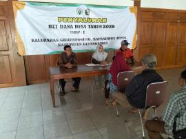 Penyaluran BLT Dana Desa Tahap I di Giripanggung, 20 KPM Terima Bantuan